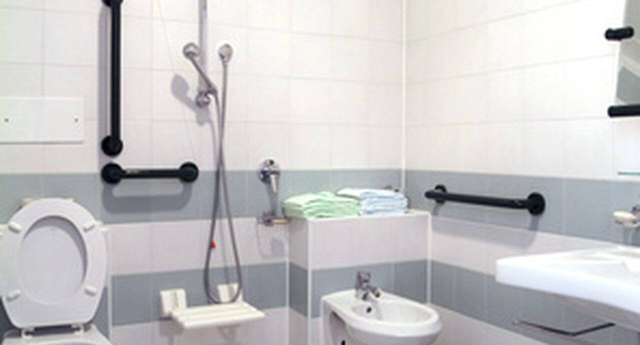 ENTRA aménagement du domicile pour PMR salle de bain adaptée