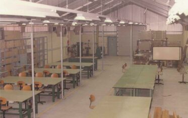 Atelier du 85 premier batiment ENTRA en 1968