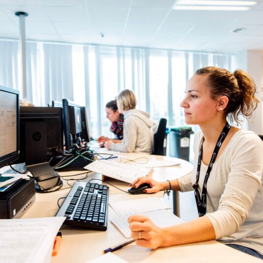 ENTRA Contact & data center